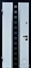 Современная дверь в квартиру-54